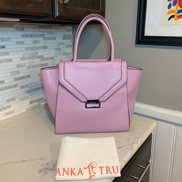 Ivanka Trump Handbags - 🌟 Ivanka Trump Sophia Handbag in Lavender 🌟
